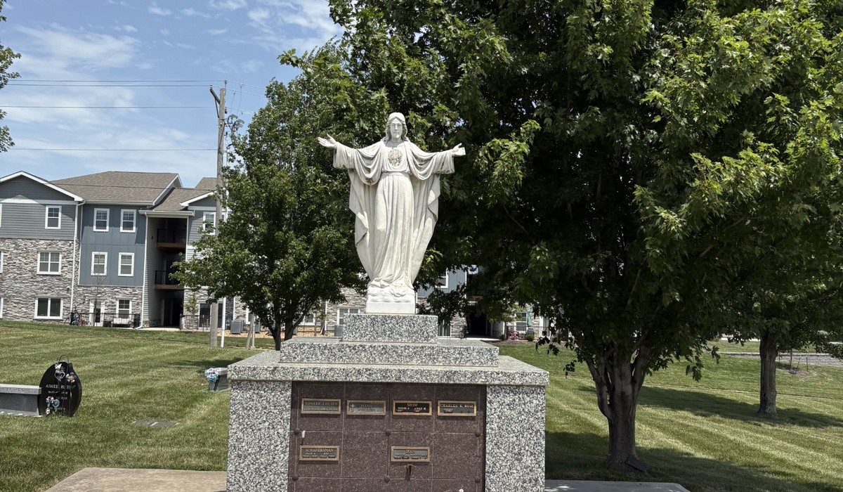 Cremation Garden Lakeview